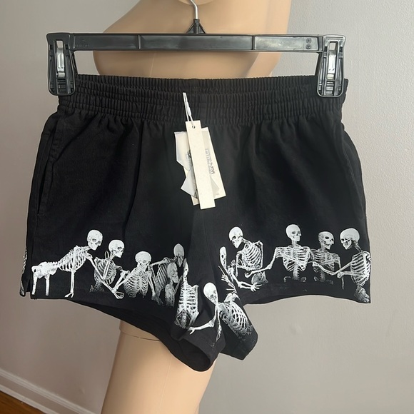 NWT Family Ties Shorts by Funeral Apparel Size M - Picture 1 of 12